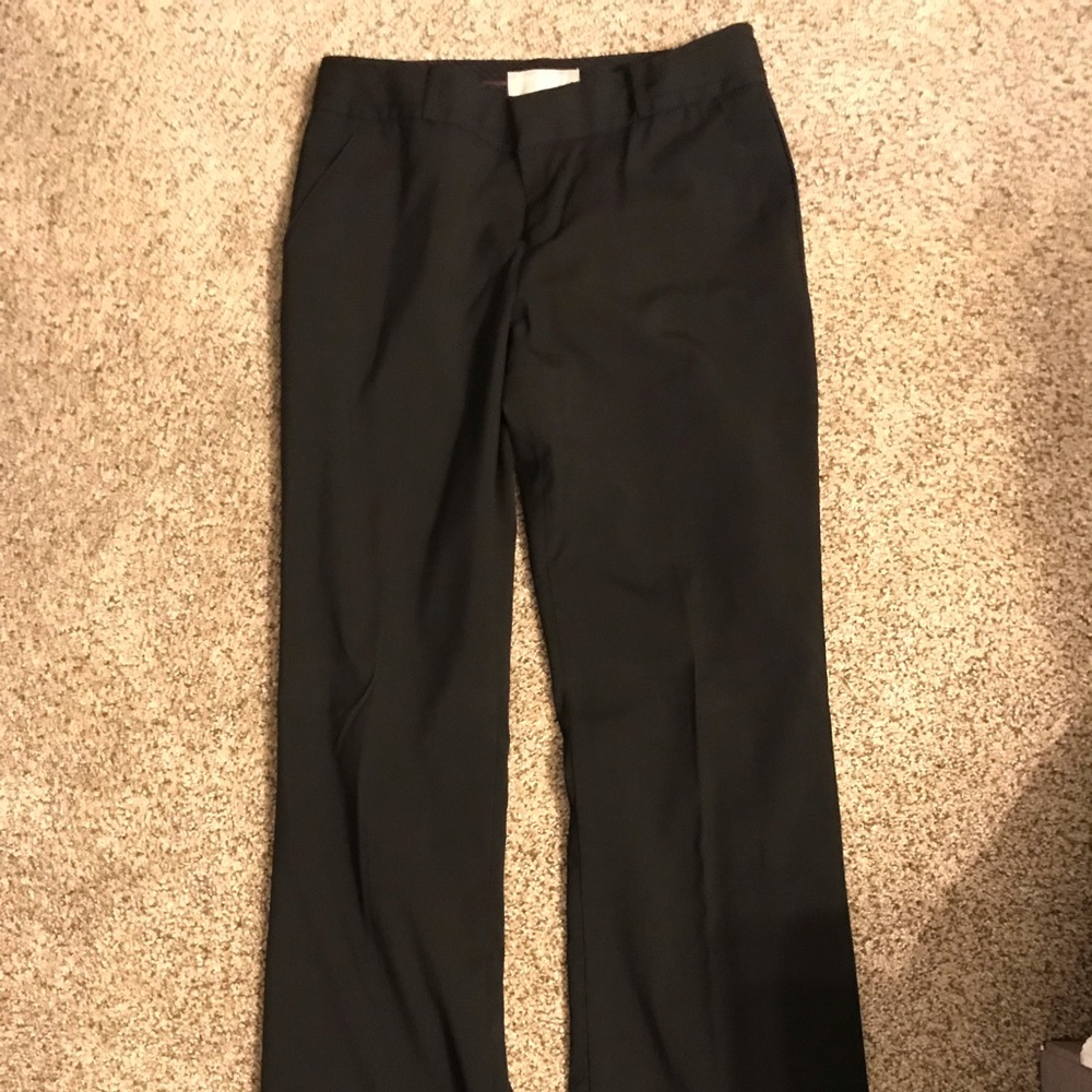 Women’s dress pant; 33” inseam mid rise fit